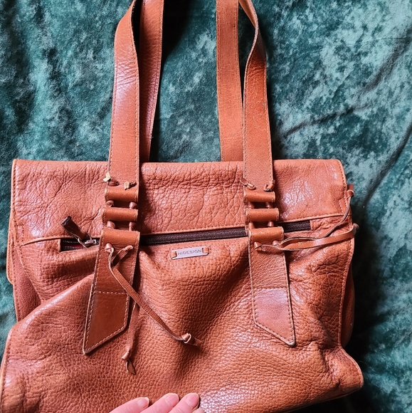Thick pebbled leather shoulder bag satchel - Picture 2 of 15